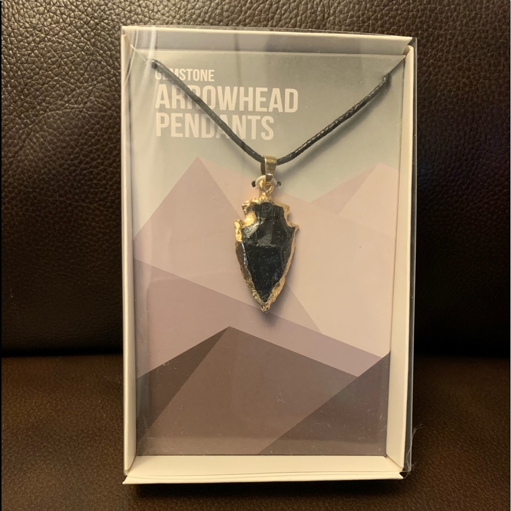 Arrowhead necklace
